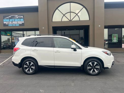 Used 2017 Subaru Forester 2.5i Limited image 8