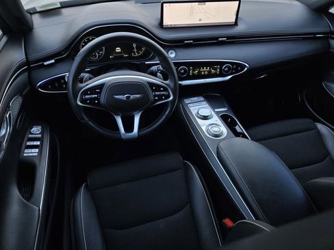 Used 2022 Genesis GV70 2.5T w/ Sport Prestige Package image 18