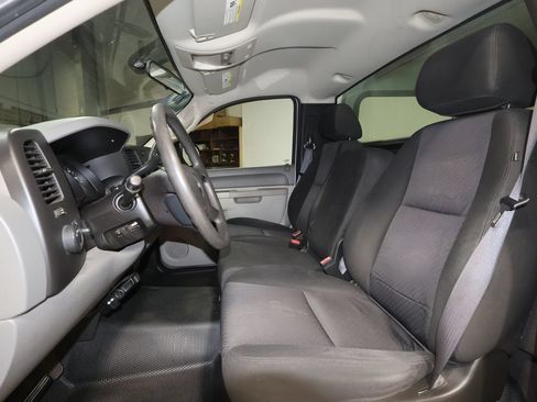 Used 2010 GMC Sierra 1500 W/T RWD image 12