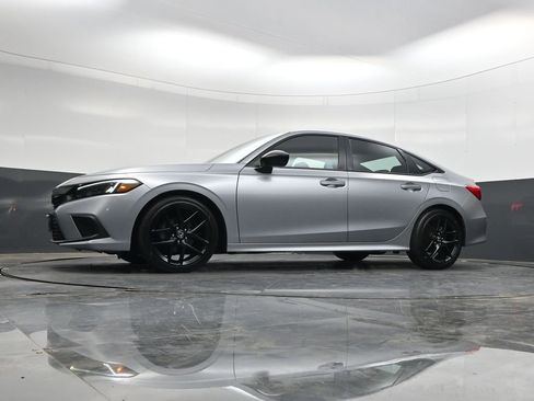 Used 2023 Honda Civic Sport image 27