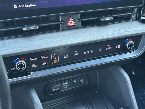 Certified 2023 Kia Sportage X-Line w/ X-Line Premium Package AWD/4WD image 16