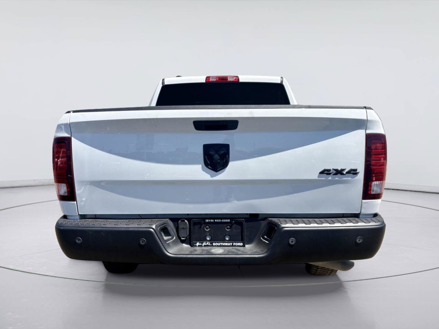 Used 2023 RAM 1500 Warlock AWD/4WD image 4