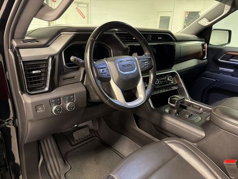 Used 2023 GMC Sierra 1500 Denali AWD/4WD image 3