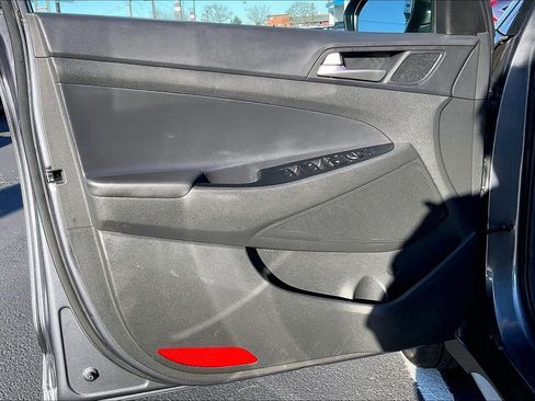 Used 2019 Hyundai Tucson SEL image 22