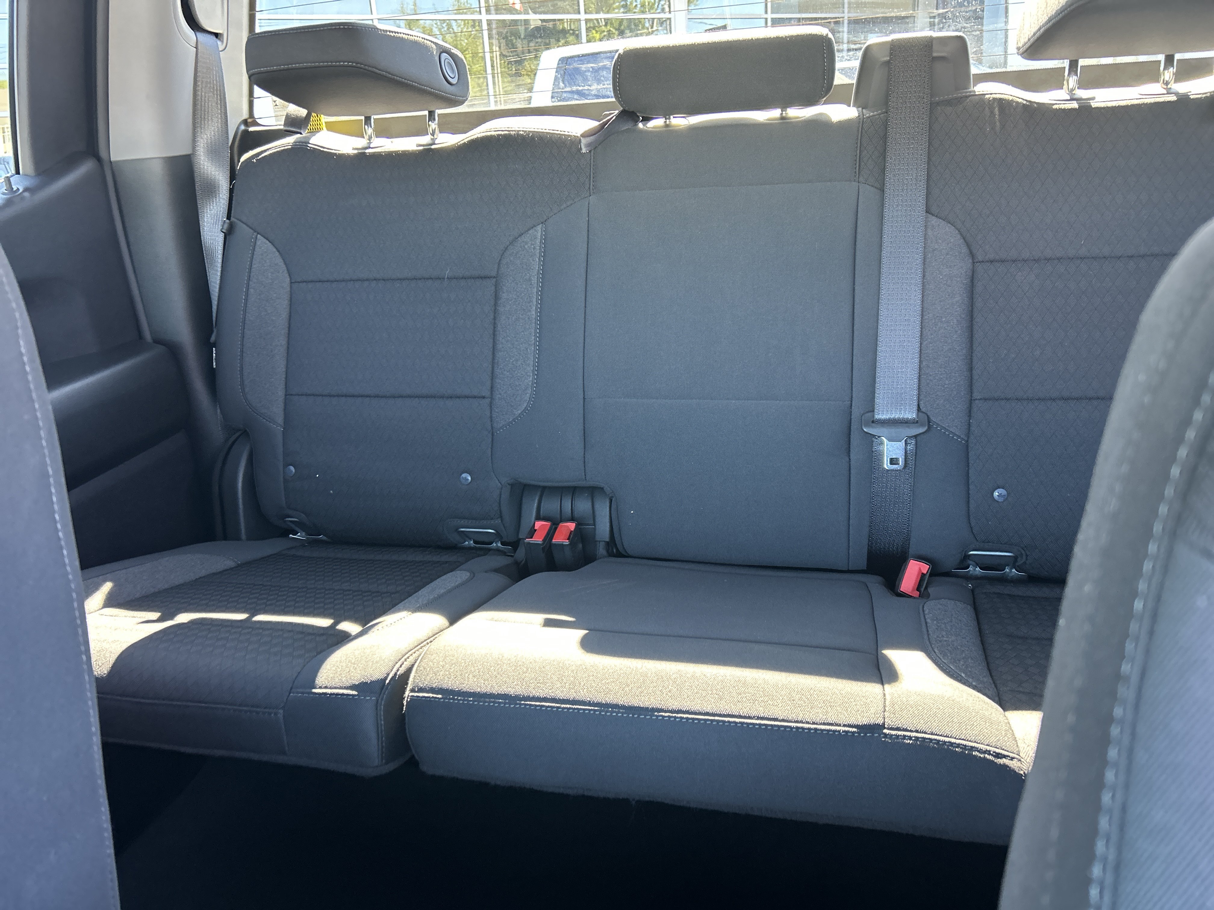 Used 2024 Chevrolet Silverado 1500 Custom Trail Boss w/ LPO, Dark Essentials Package AWD/4WD image 25