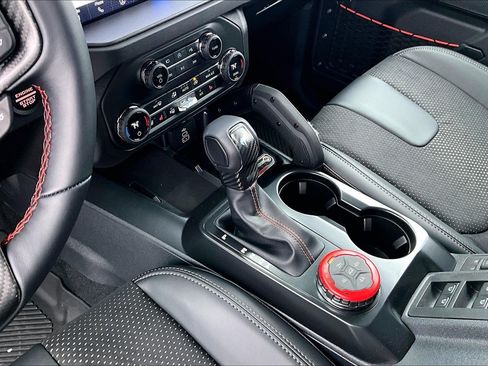 New 2026 Ford Bronco Raptor w/ Interior Carbon Fiber Pack AWD/4WD image 8