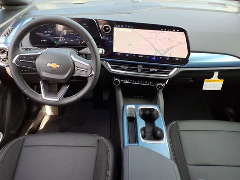 New 2026 Chevrolet Equinox EV LT image 19