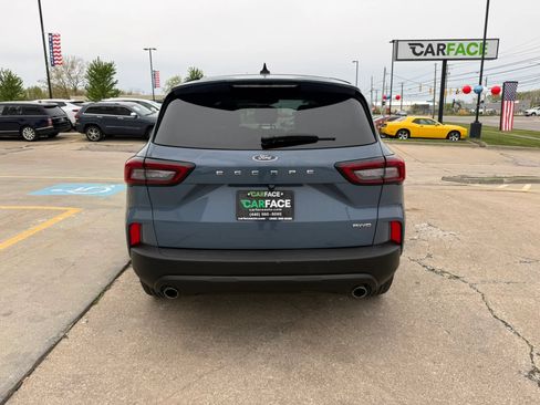 Used 2025 Ford Escape ST-Line Select AWD/4WD image 11