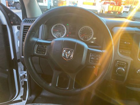 Used 2016 RAM 1500 Tradesman w/ Popular Equipment Group RWD image 11