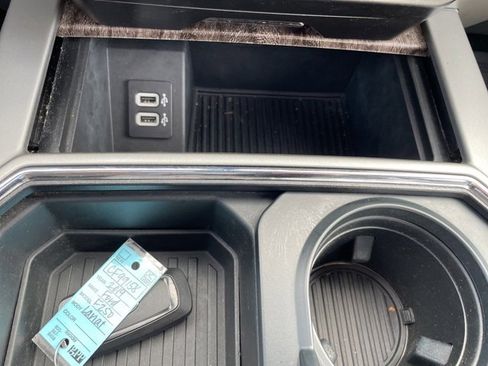 Used 2019 Ford F250 Lariat w/ Lariat Ultimate Package image 32