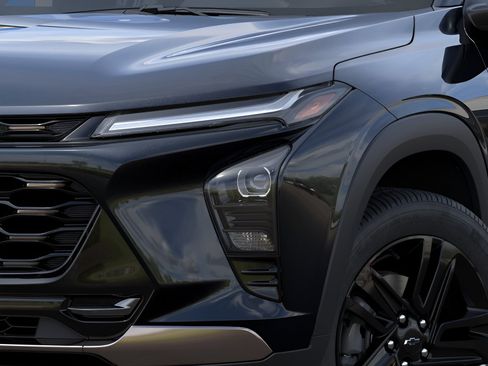 New 2026 Chevrolet Trax ACTIV w/ Driver Confidence Package FWD image 35