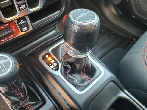 Used 2022 Jeep Gladiator Rubicon w/ Trailer Tow Package image 27