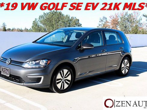 Used 2019 Volkswagen e-Golf SE w/ Driver Assistance Package image 39