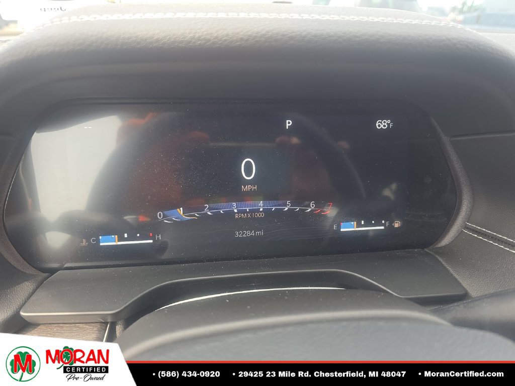 Used 2023 Jeep Grand Cherokee L Limited AWD/4WD image 14