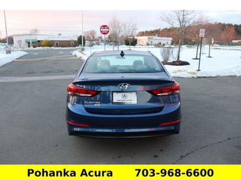 Used 2017 Hyundai Elantra SE image 6