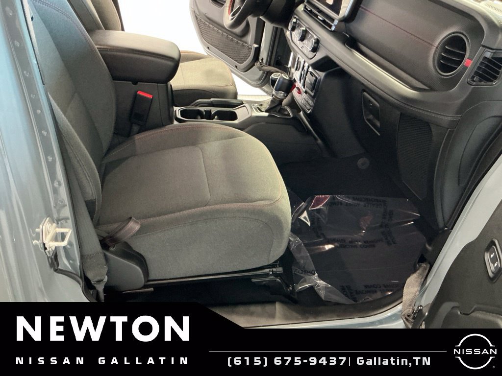 Used 2024 Jeep Wrangler Unlimited Rubicon AWD/4WD image 18