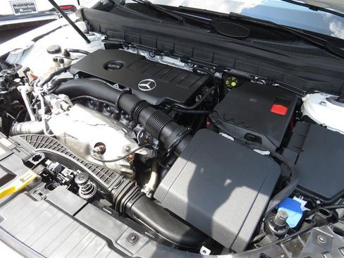 Certified 2023 Mercedes-Benz GLB 250 4MATIC image 7