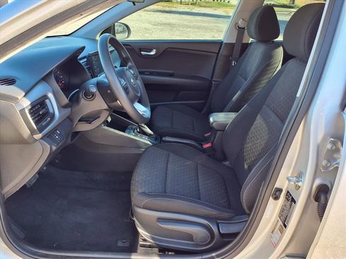 Used 2020 Kia Rio S image 11