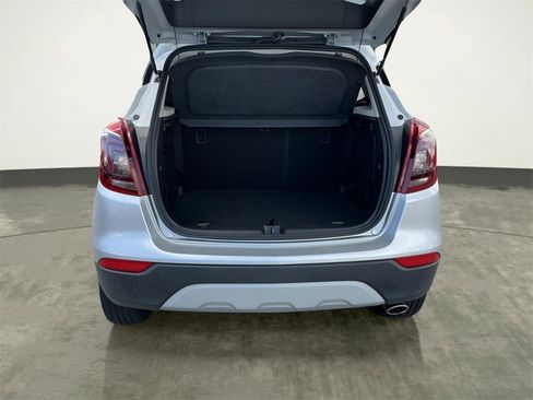 Used 2021 Buick Encore Preferred w/ Safety Package image 19