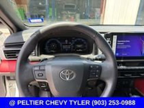 Used 2025 Toyota Camry XSE FWD image 11