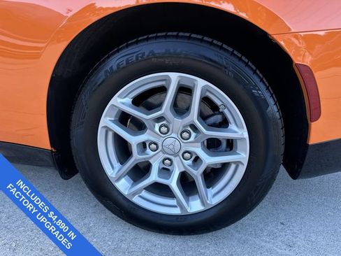 Used 2025 Dodge Charger Daytona R/T w/ Sun & Sound Package AWD/4WD image 11