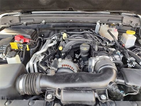 Certified 2022 Jeep Gladiator Sport image 36