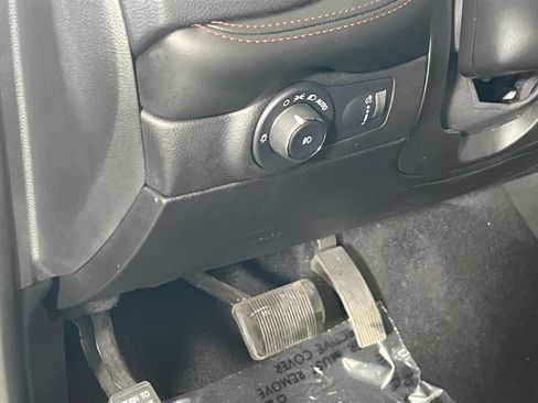 Used 2023 Dodge Durango GT AWD/4WD image 10