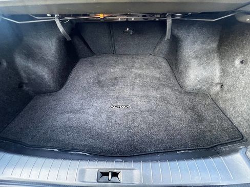 Used 2017 Nissan Altima 2.5 SR image 13