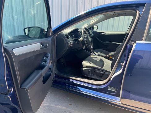 Used 2013 Volkswagen Jetta SE FWD image 10