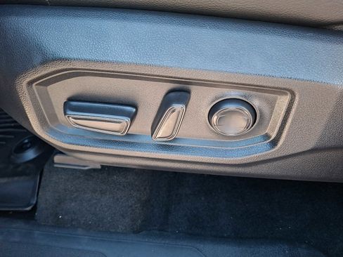 Used 2023 Toyota Tundra SR5 image 9