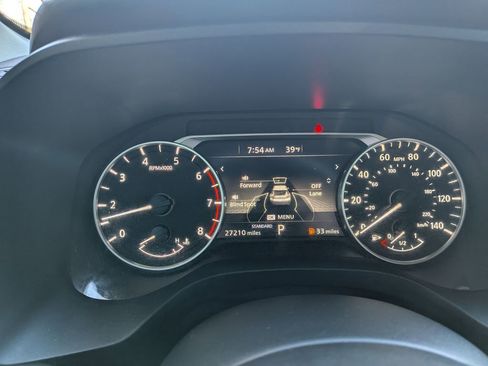 Used 2023 Nissan Rogue SL image 16