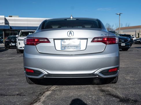 Certified 2018 Acura ILX w/ Premium Package image 12