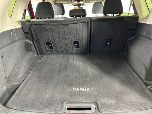 Used 2023 Nissan Rogue SV image 19