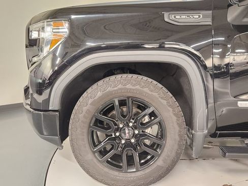 Used 2021 GMC Sierra 1500 Elevation w/ Preferred Package RWD image 11