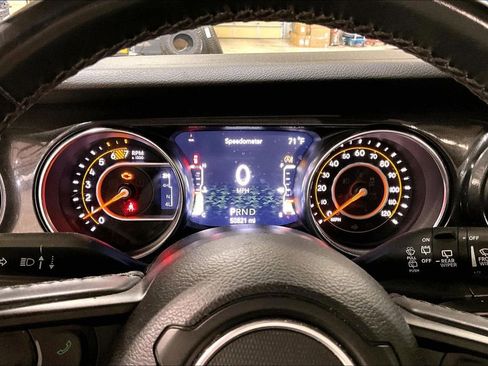 Used 2021 Jeep Wrangler Unlimited Sport AWD/4WD image 16