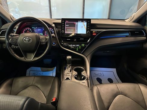 Used 2021 Toyota Camry XSE w/ Navigation Package FWD image 9
