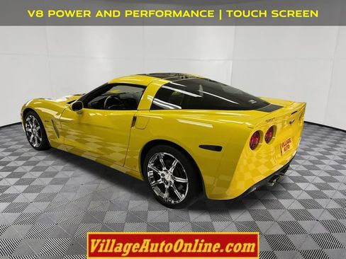 Used 2008 Chevrolet Corvette Coupe RWD image 2
