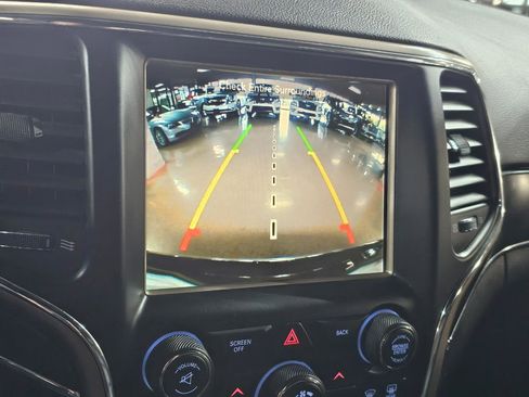 Used 2017 Jeep Grand Cherokee Limited AWD/4WD image 41