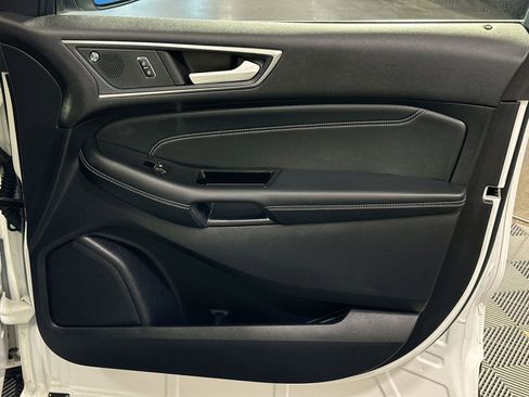 Used 2020 Ford Edge Titanium w/ Equipment Group 301A image 40
