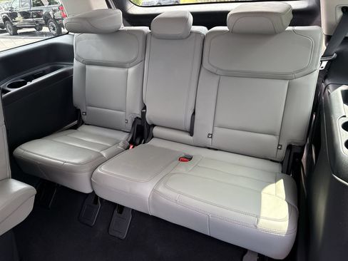 Certified 2025 Ford Expedition Active AWD/4WD image 27
