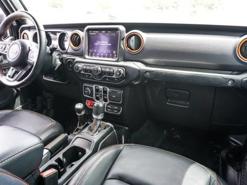 Used 2022 Jeep Gladiator Mojave w/ LED Lighting Group AWD/4WD image 9