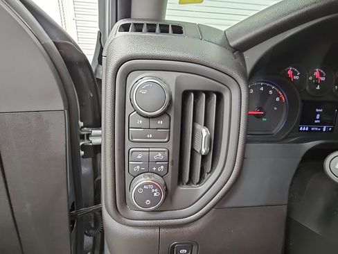 Used 2024 Chevrolet Silverado 2500 Custom w/ Custom Value Package image 22