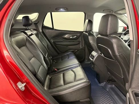 Used 2023 GMC Terrain SLT image 13