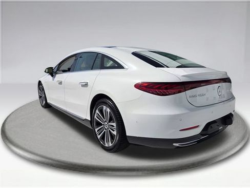 Used 2022 Mercedes-Benz EQS 450+ Sedan image 11