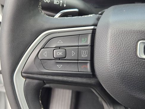 Certified 2023 Jeep Grand Cherokee L Laredo w/ Luxury Tech Group I RWD image 16