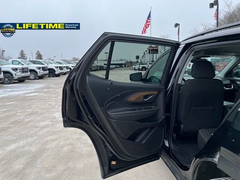 Used 2018 GMC Terrain SLE w/ Driver Convenience Package image 30