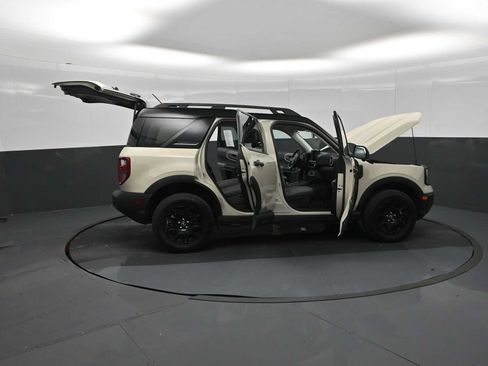 Used 2025 Ford Bronco Sport Badlands w/ Badlands Tech Package AWD/4WD image 60