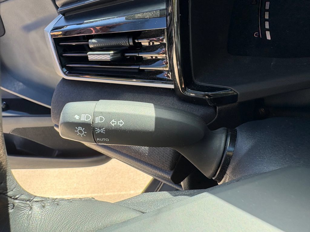 Used 2025 Toyota Camry LE w/ Convenience Package FWD image 21