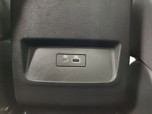 Used 2024 Nissan Frontier SV image 38