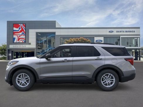 New 2026 Ford Explorer Active w/ Active Comfort Package RWD image 3